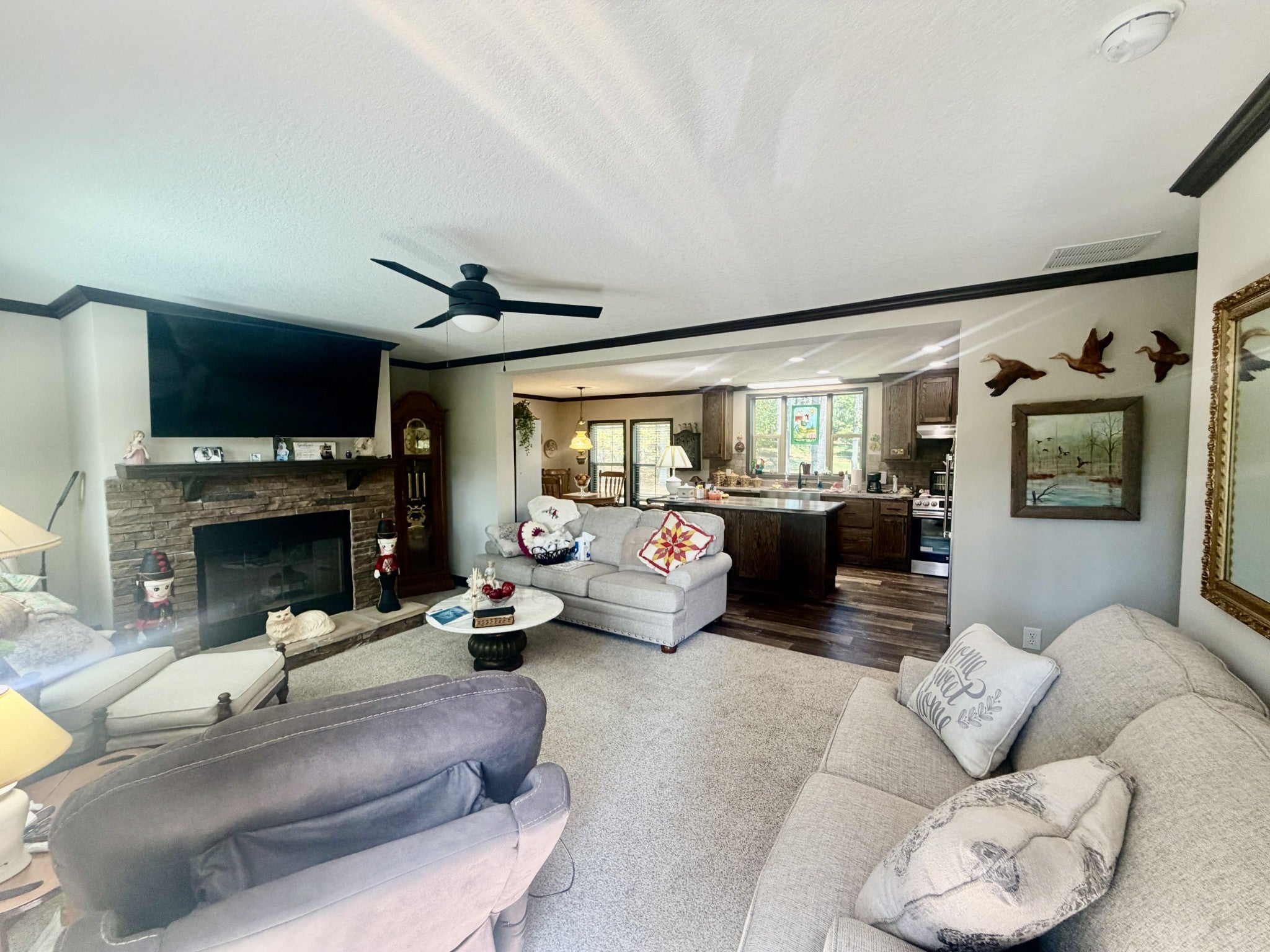24 Fleeman Rd