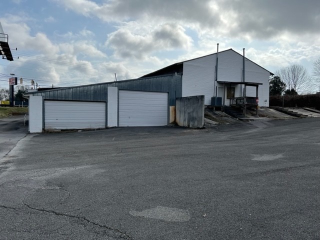 2113 Decherd Blvd