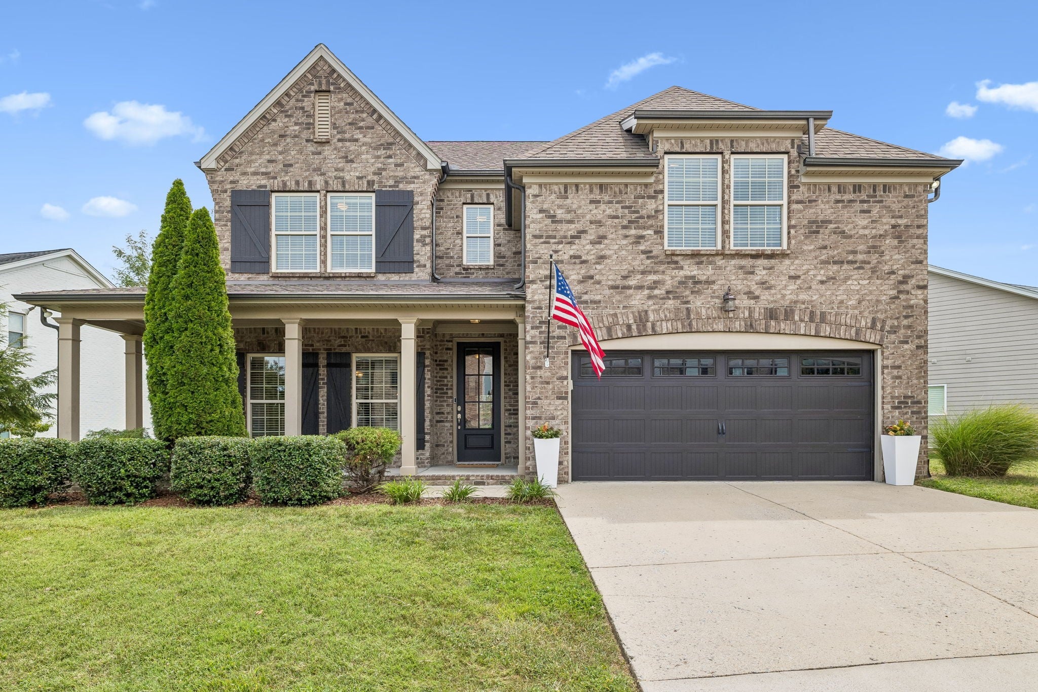 4-bed listing at 2012 Devonwood Ln Thompsons Station, Thompsons-Station