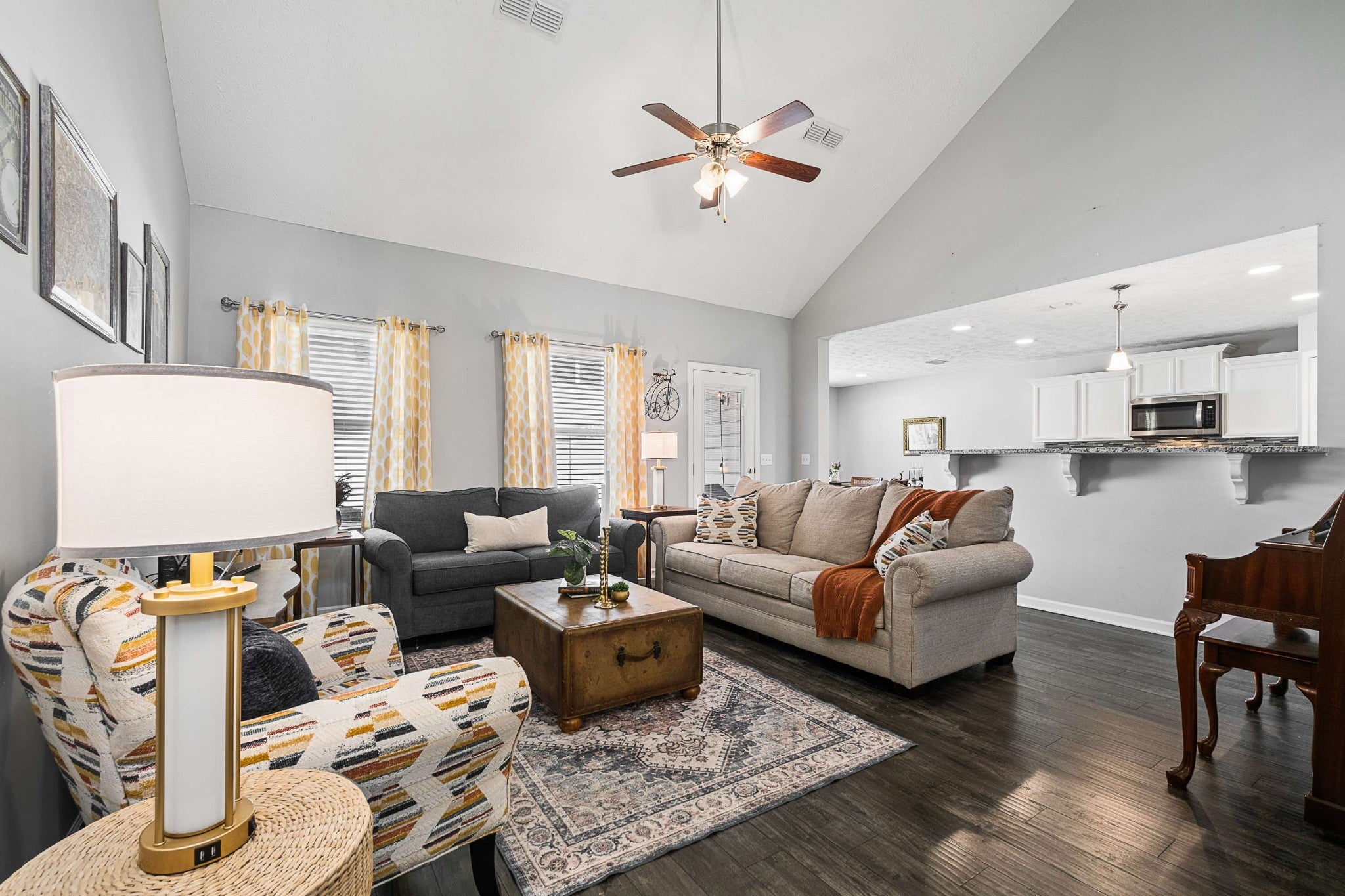 4416 Sunday Silence Way
