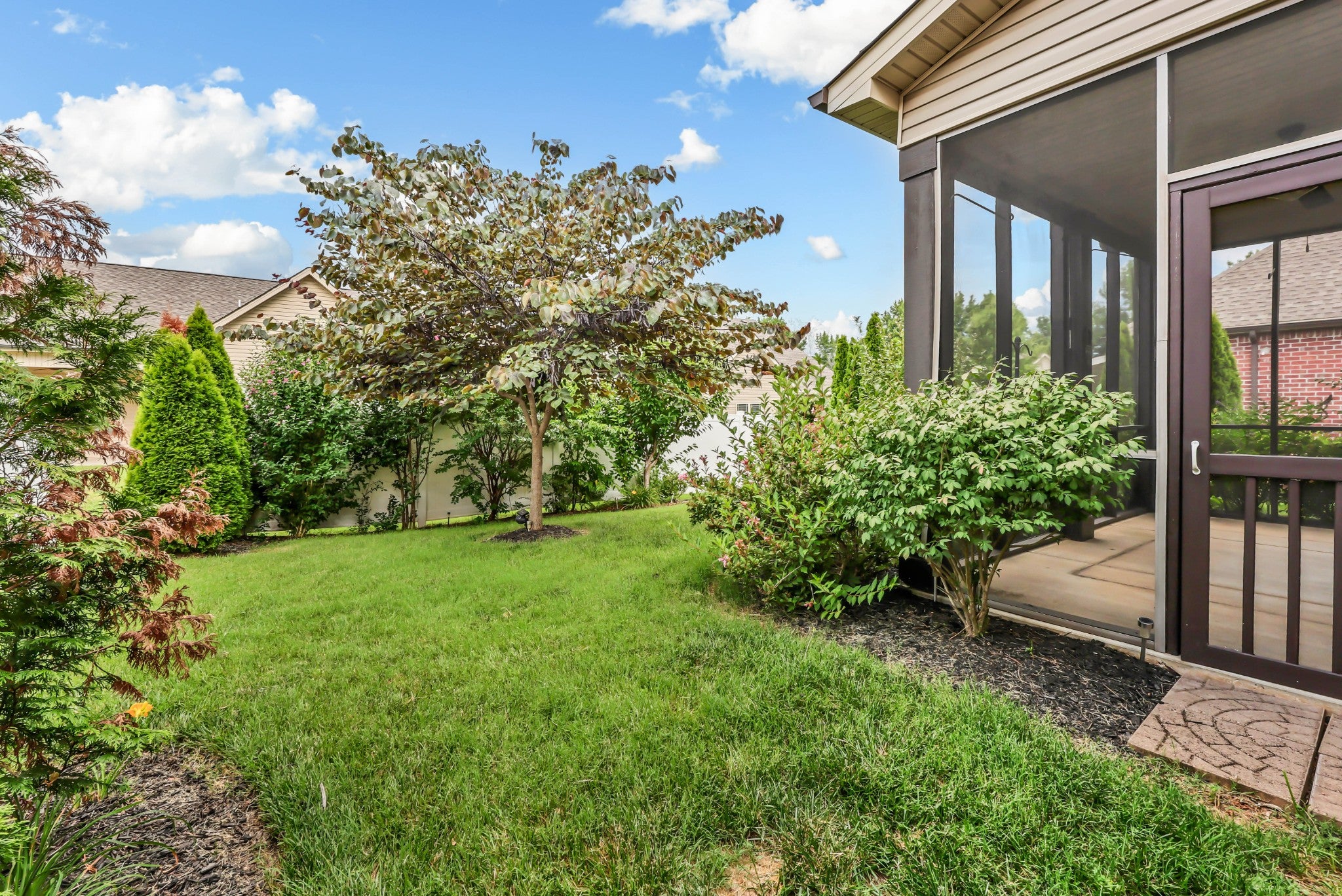 330 Turnberry Cir