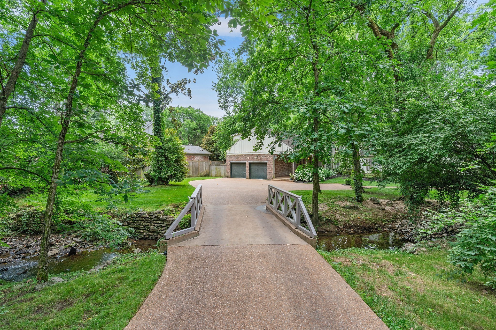 3907 Trimble Rd