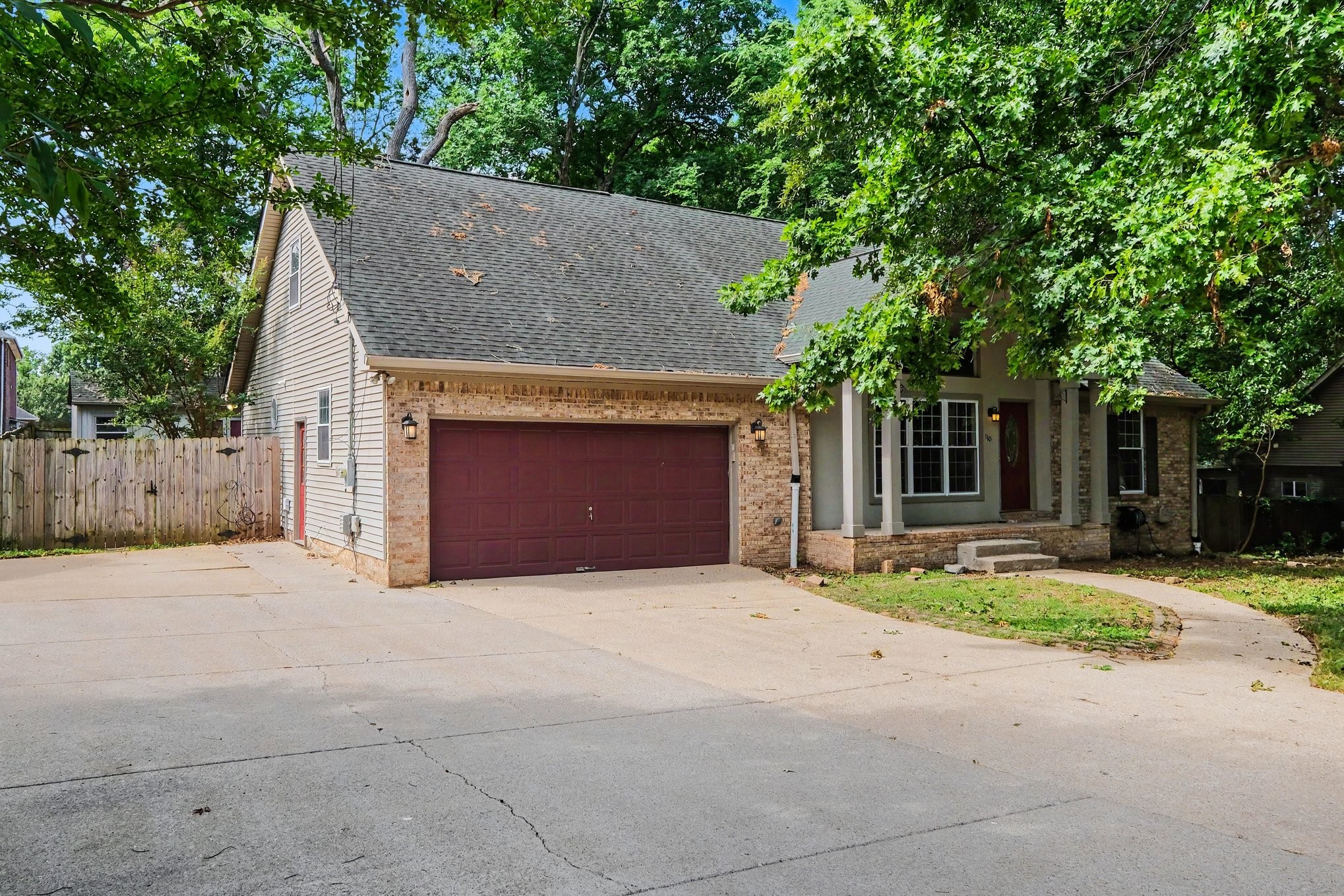 110 Brookfield Ct