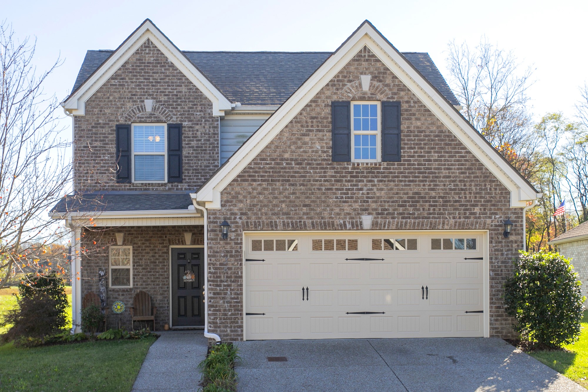 341 Lola Ln