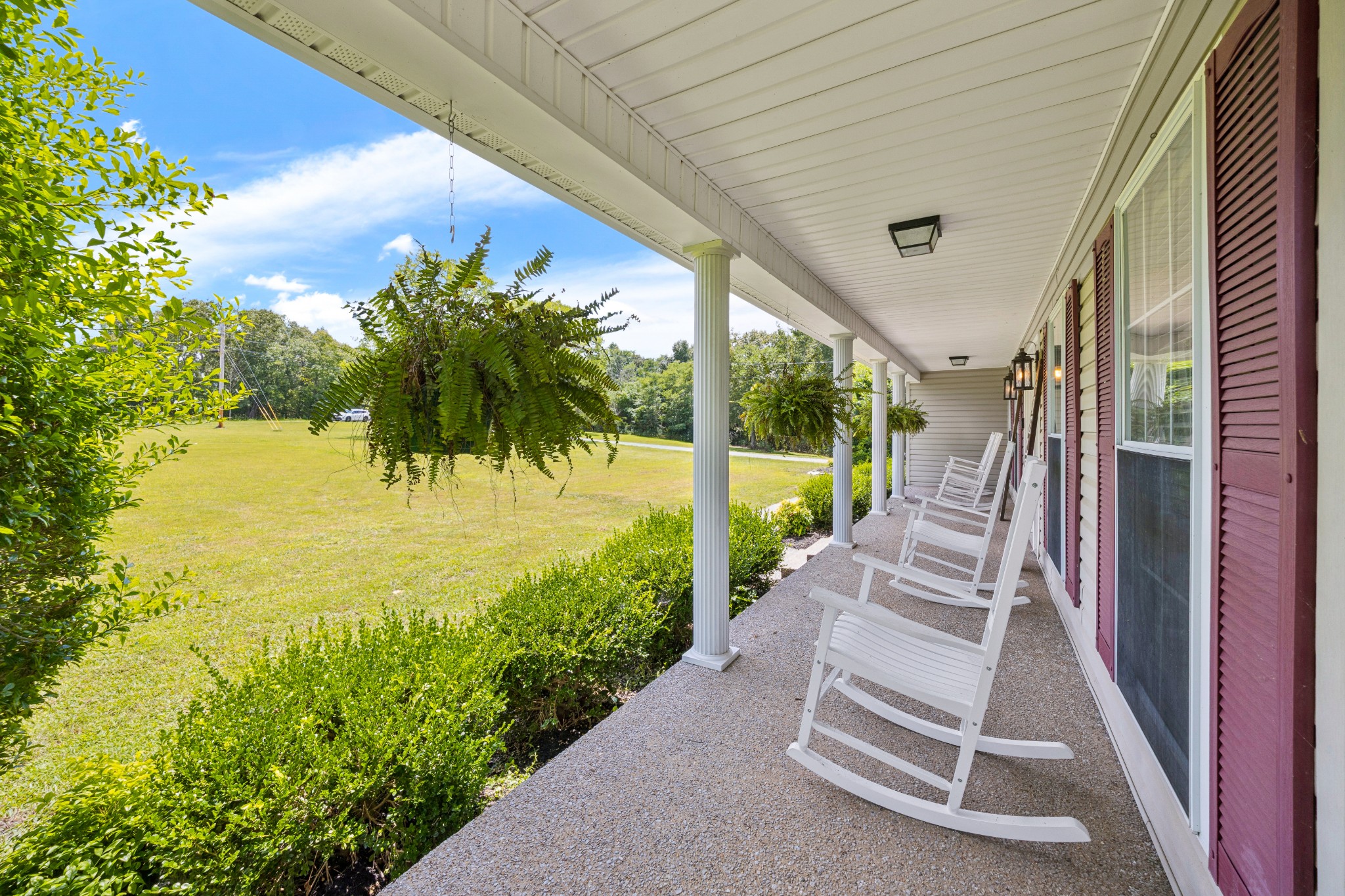2125 Paradise Dr