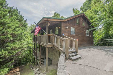 1615 Paradise Ridge Dr Sevierville TN 37862