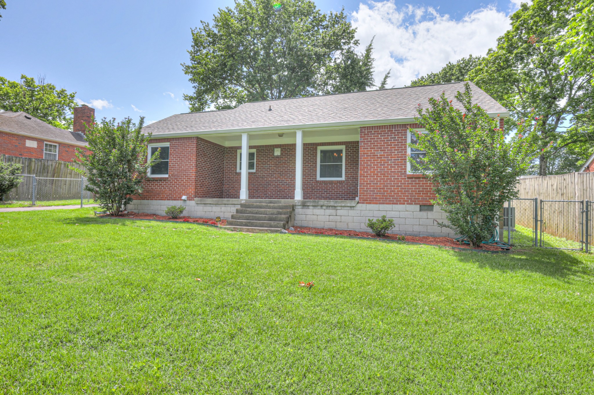 208 Walnut Hill Dr