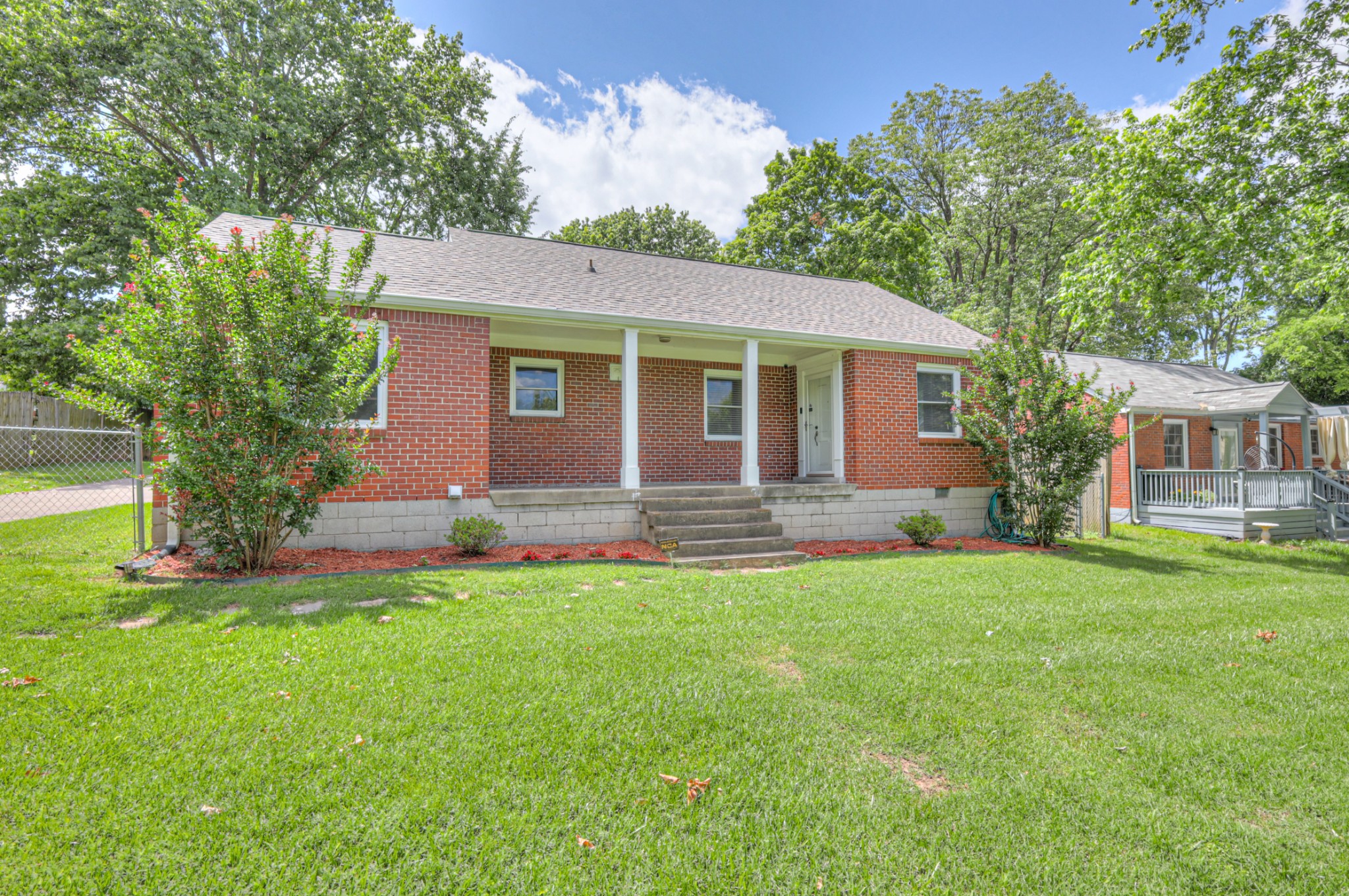 208 Walnut Hill Dr