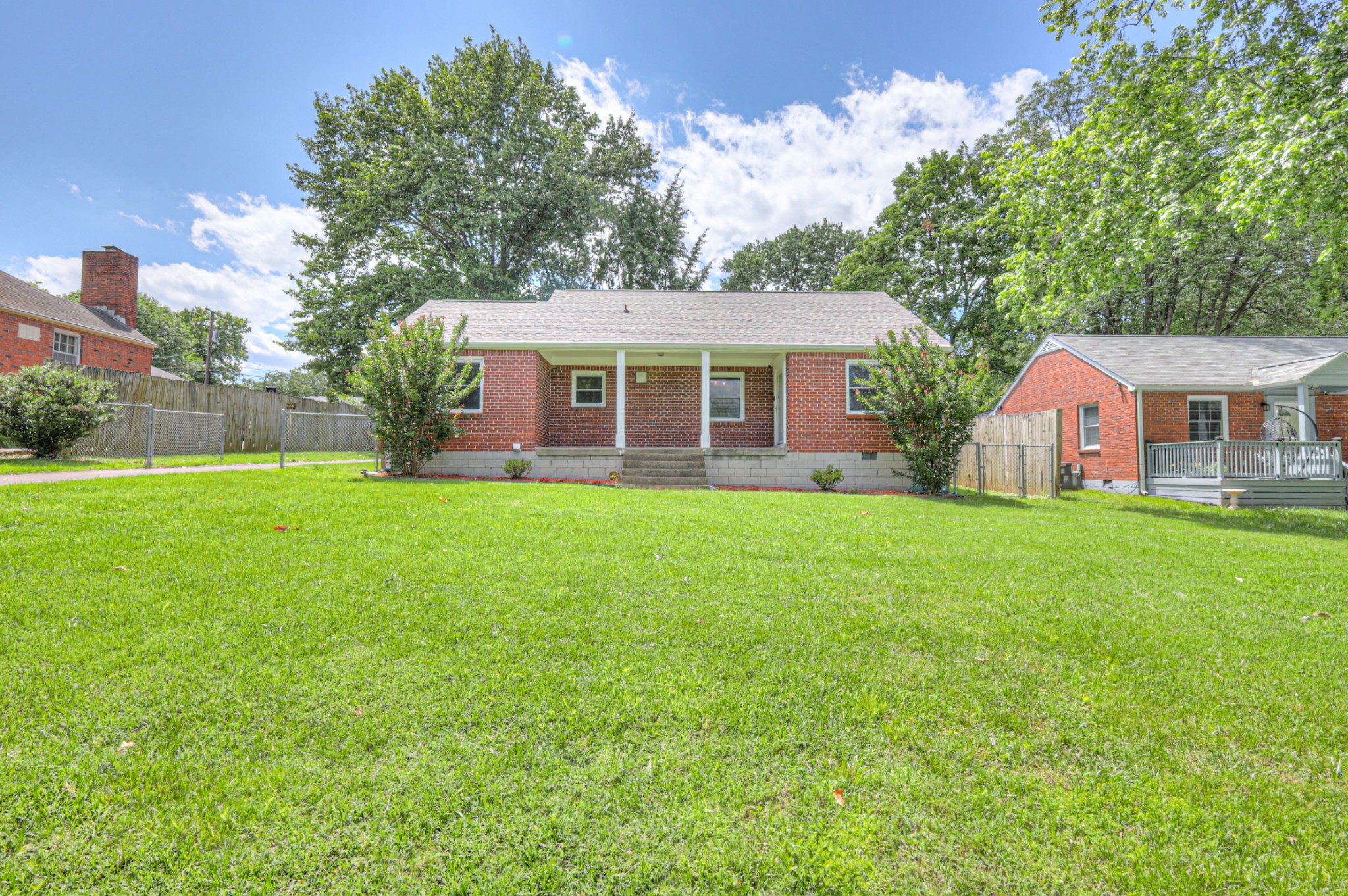 208 Walnut Hill Dr