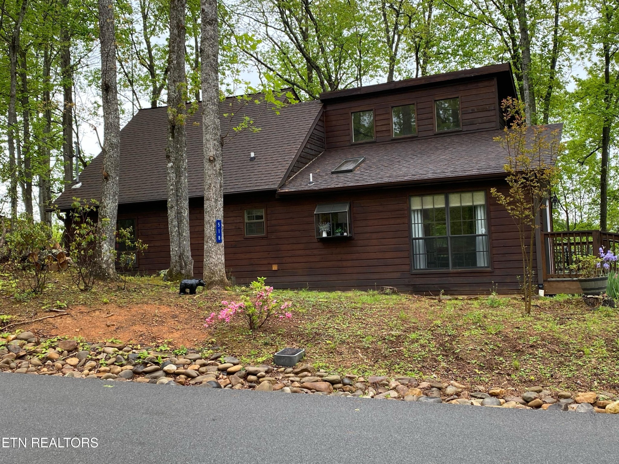 518 Deer Path Lane