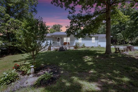 300 Troy Ln Hohenwald TN 38462