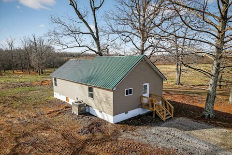 884 Swamp Rd McMinnville TN 37110