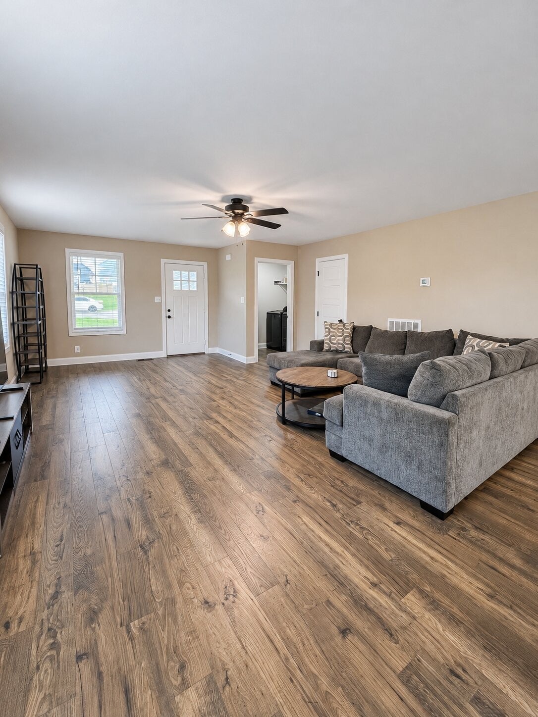 214 Ardell Dr