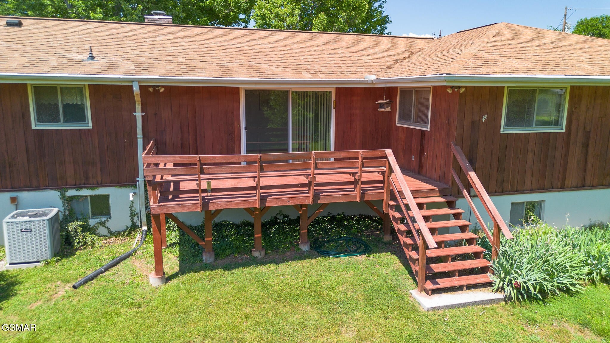 1146 Mountain View Drive