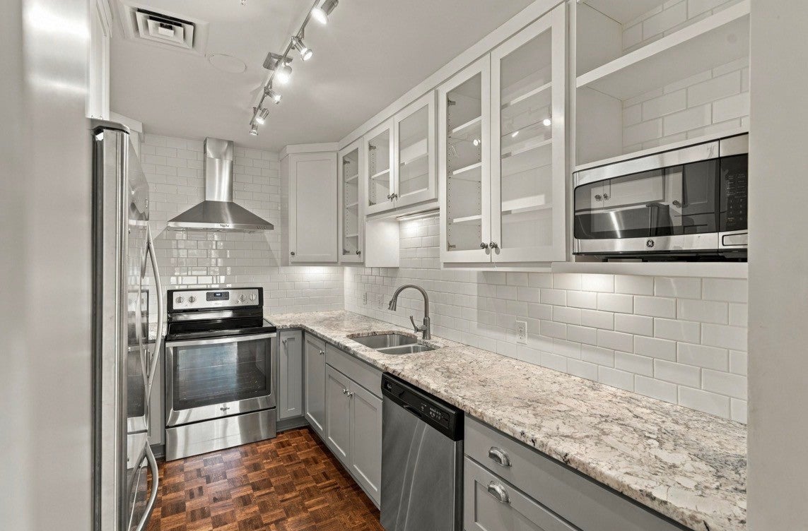 105 Leake Ave 25