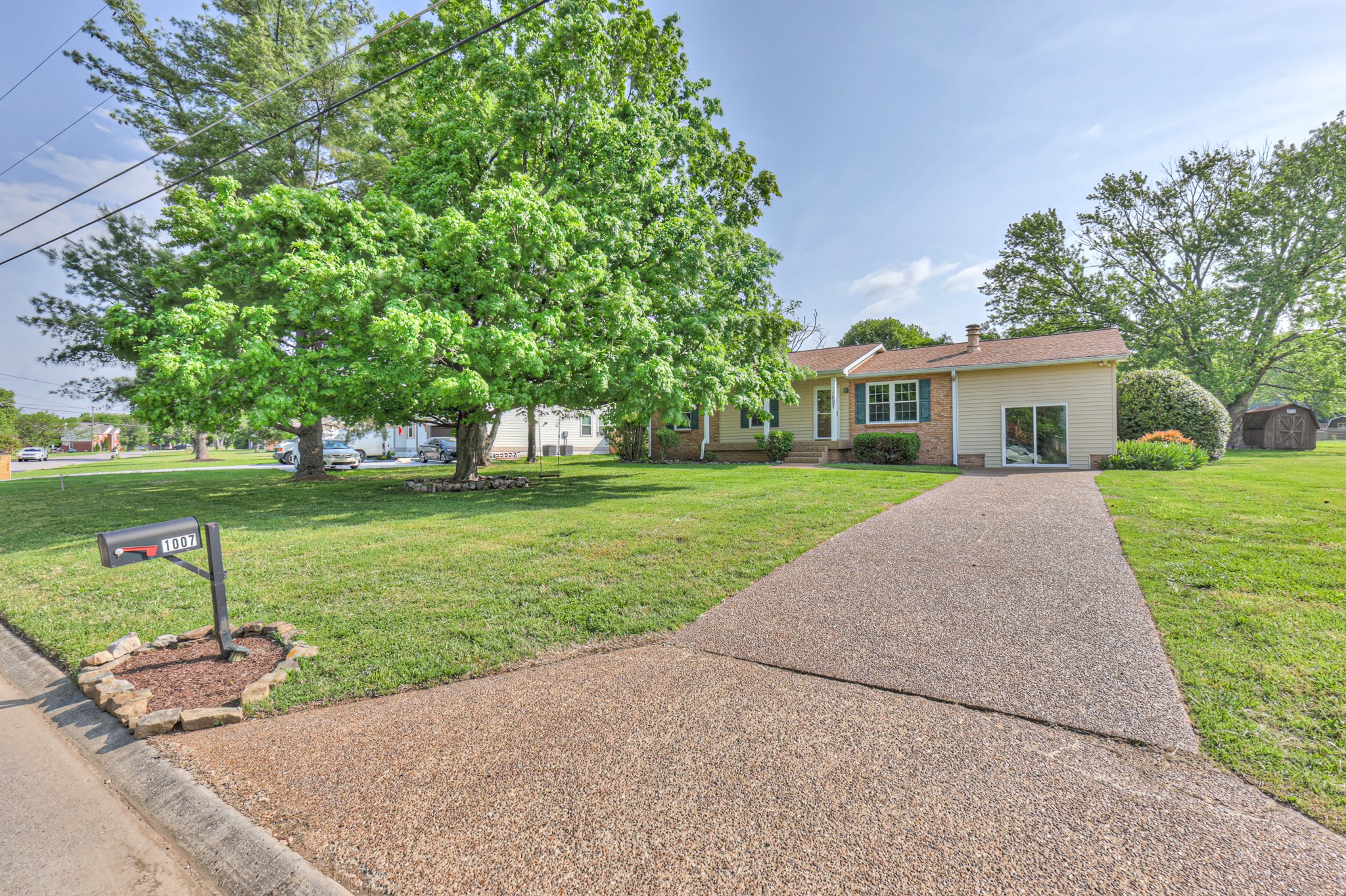 1007 Dortch Ln