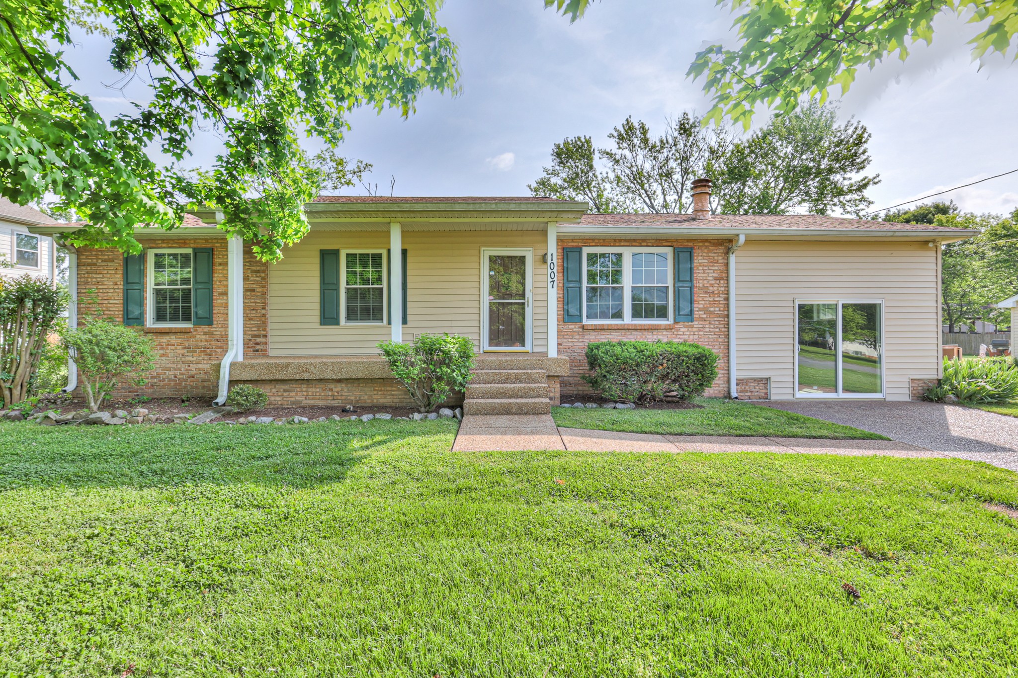 1007 Dortch Ln