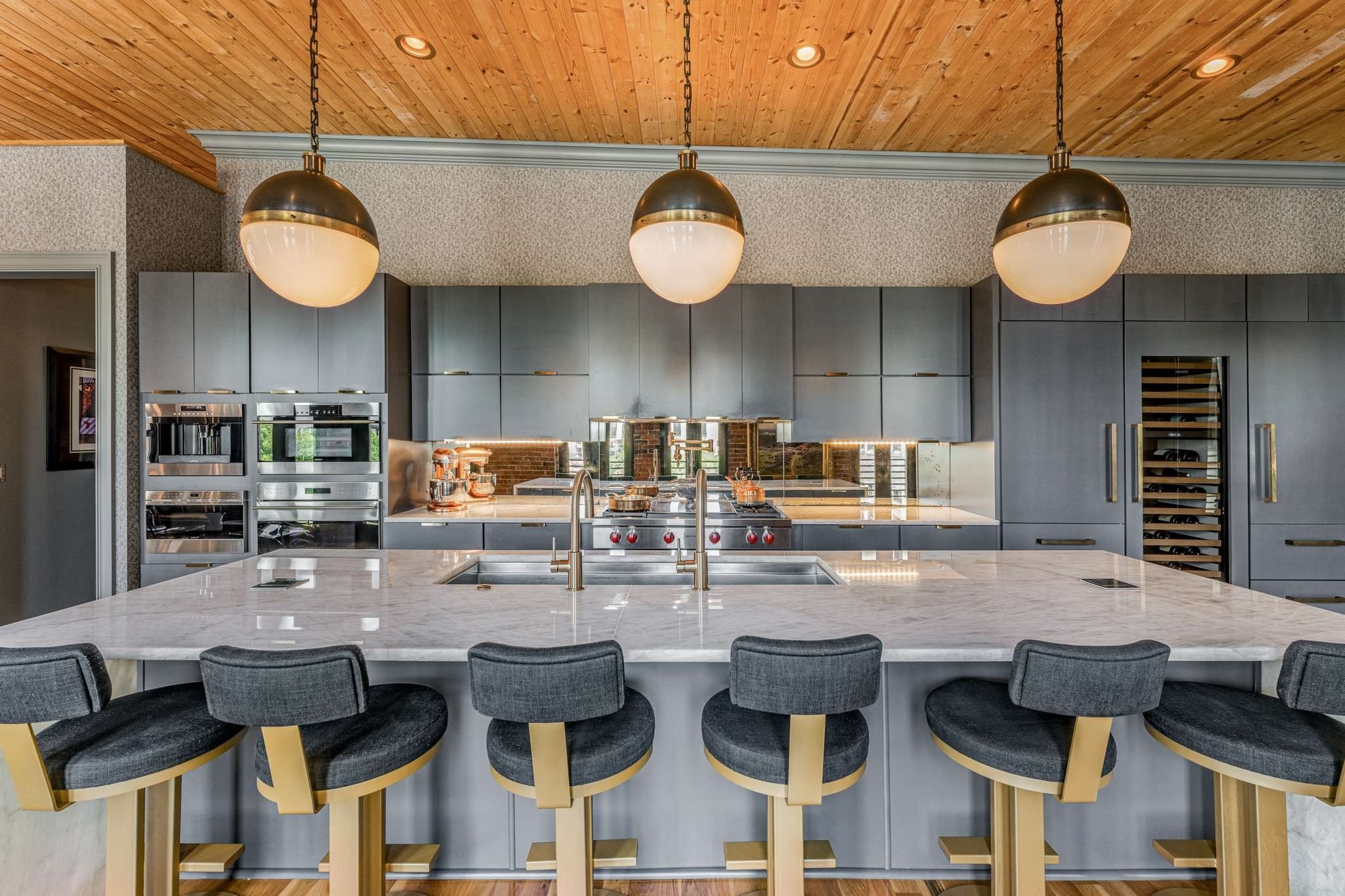 227 2nd Ave N 101 & #401