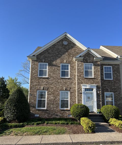 1035 McKenna Dr Thompsons Station TN 37179
