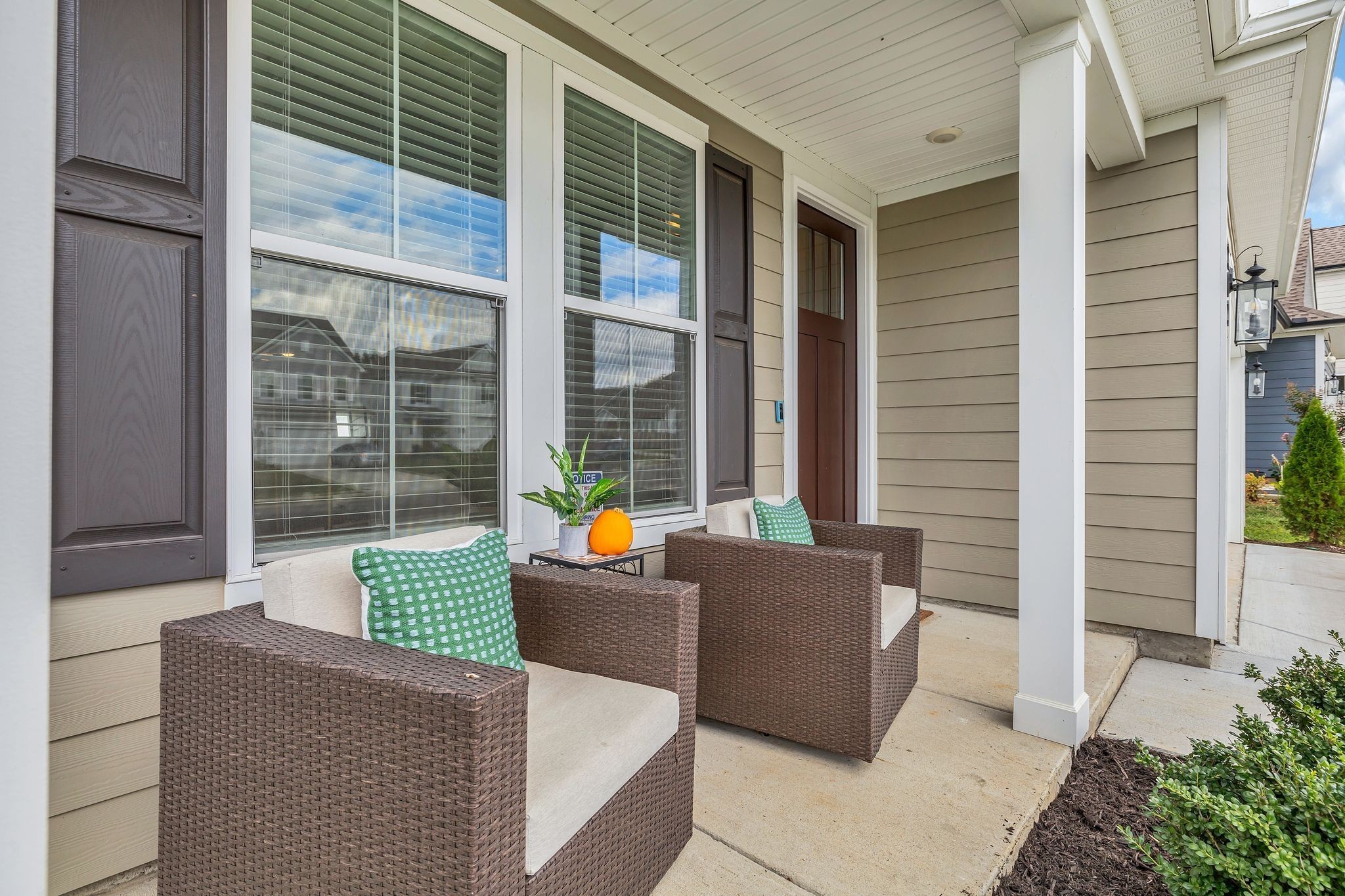 262 Cornice Dr