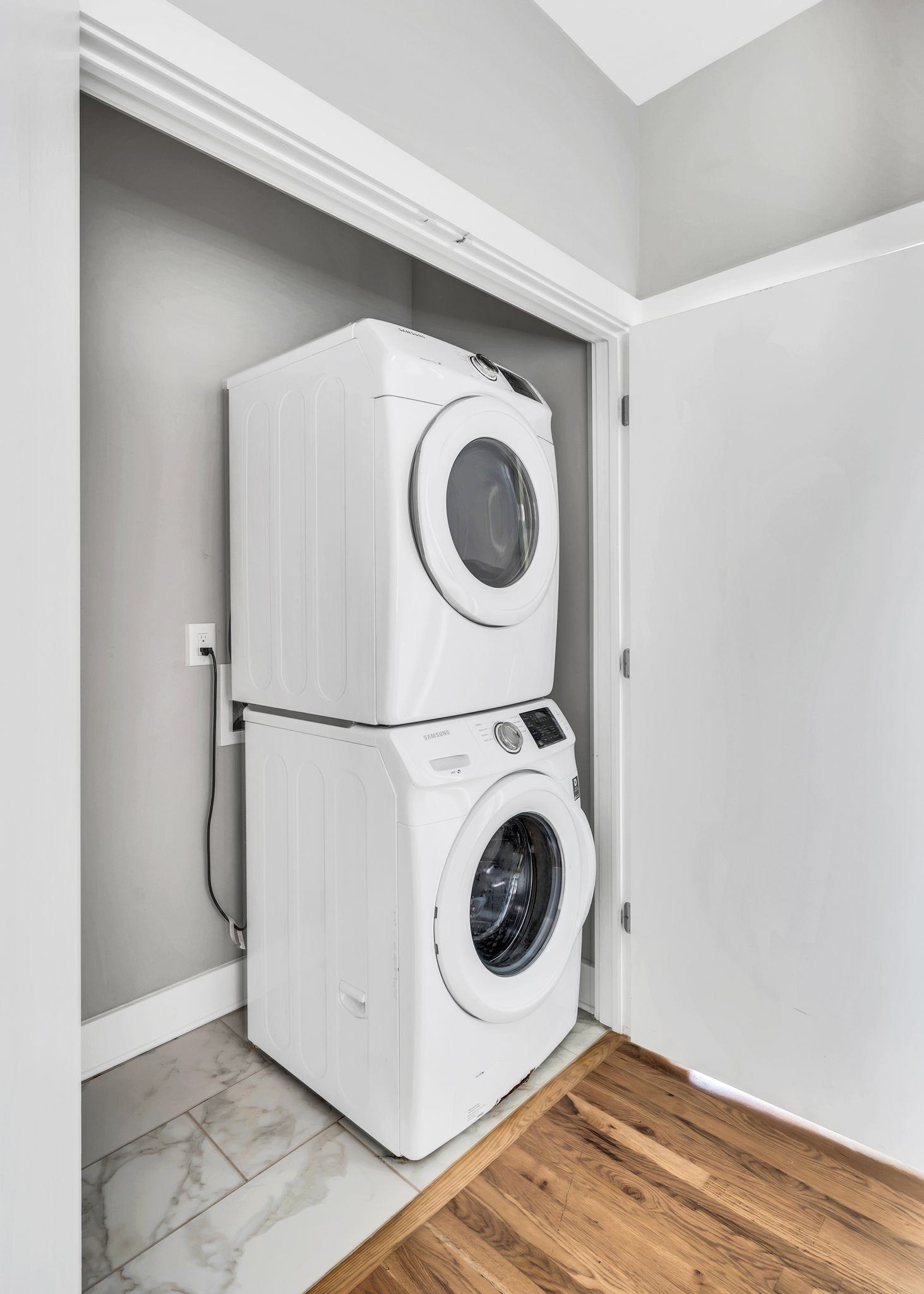 Nashville, Tennessee 37206, United States, 3 Bedrooms Bedrooms, ,4 BathroomsBathrooms,Residential,Active,40389