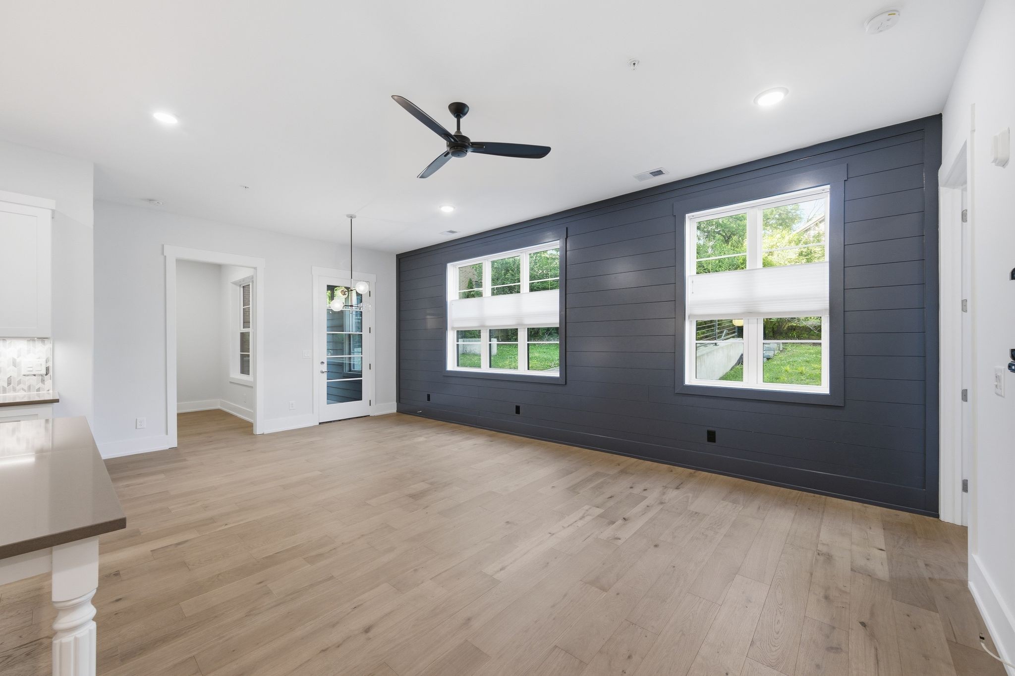 119 Acklen Park Dr 101