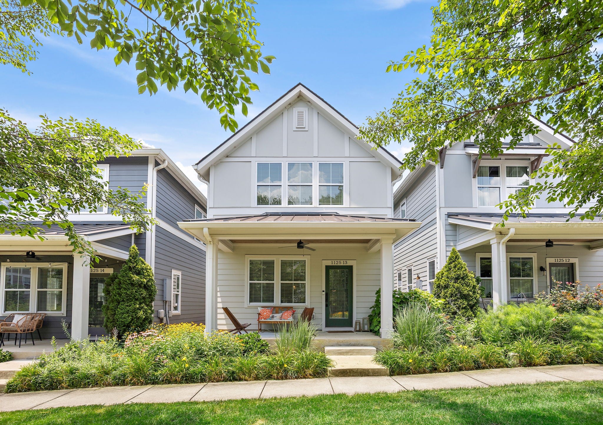 1125 Chester Ave 13