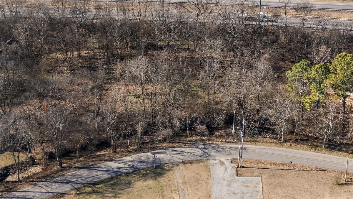 1105 Slaters Creek Rd