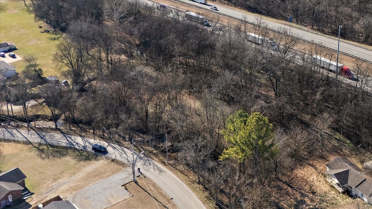 1105 Slaters Creek Rd