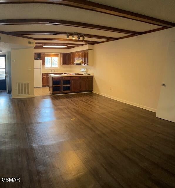 221 Woodland Road 205
