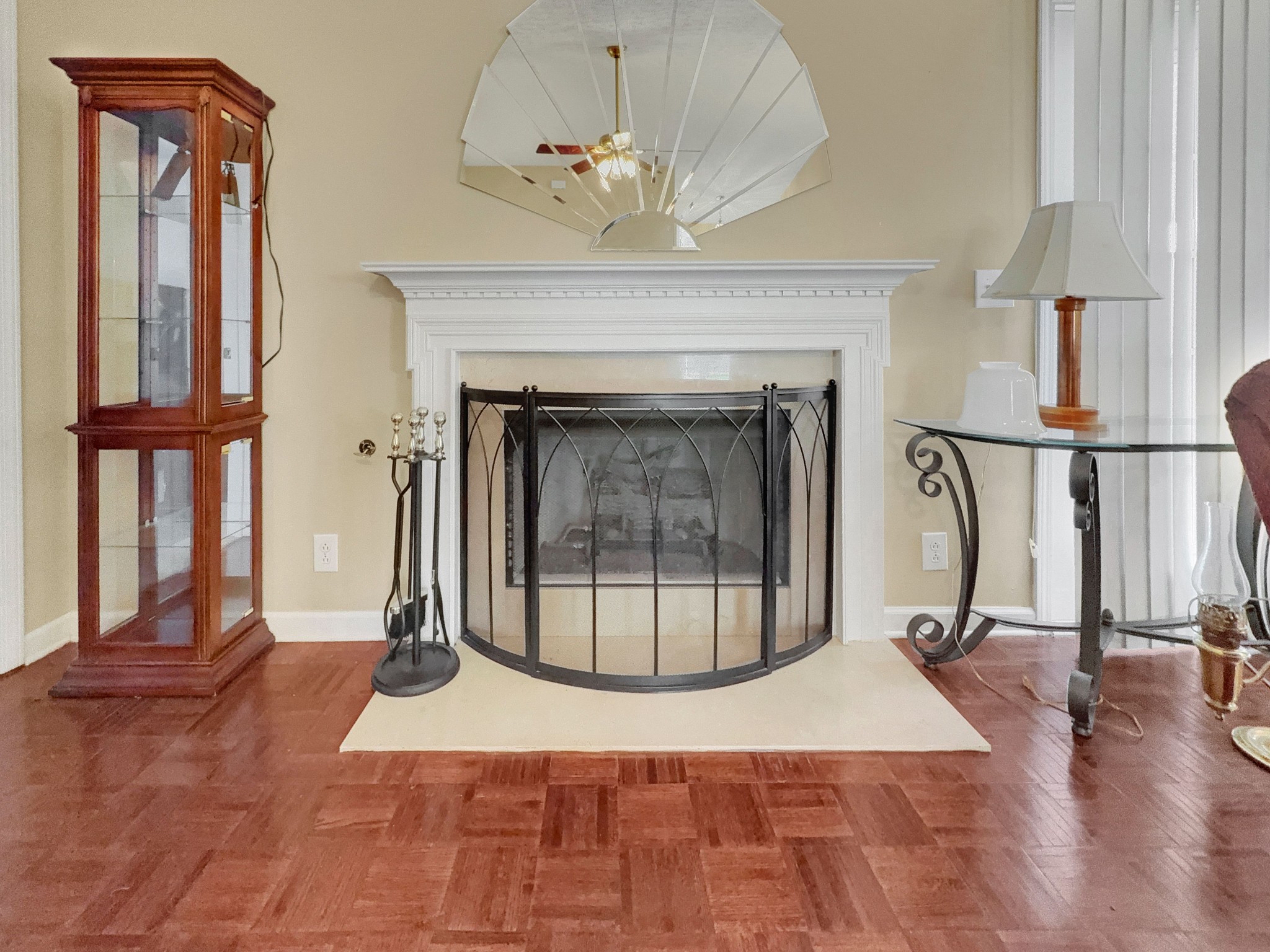 314 Lake Chateau Dr
