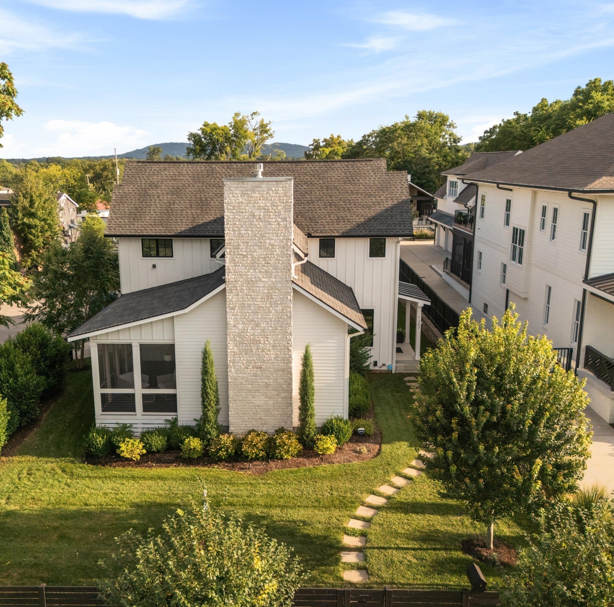 1207 Sweetbriar Avenue A & B