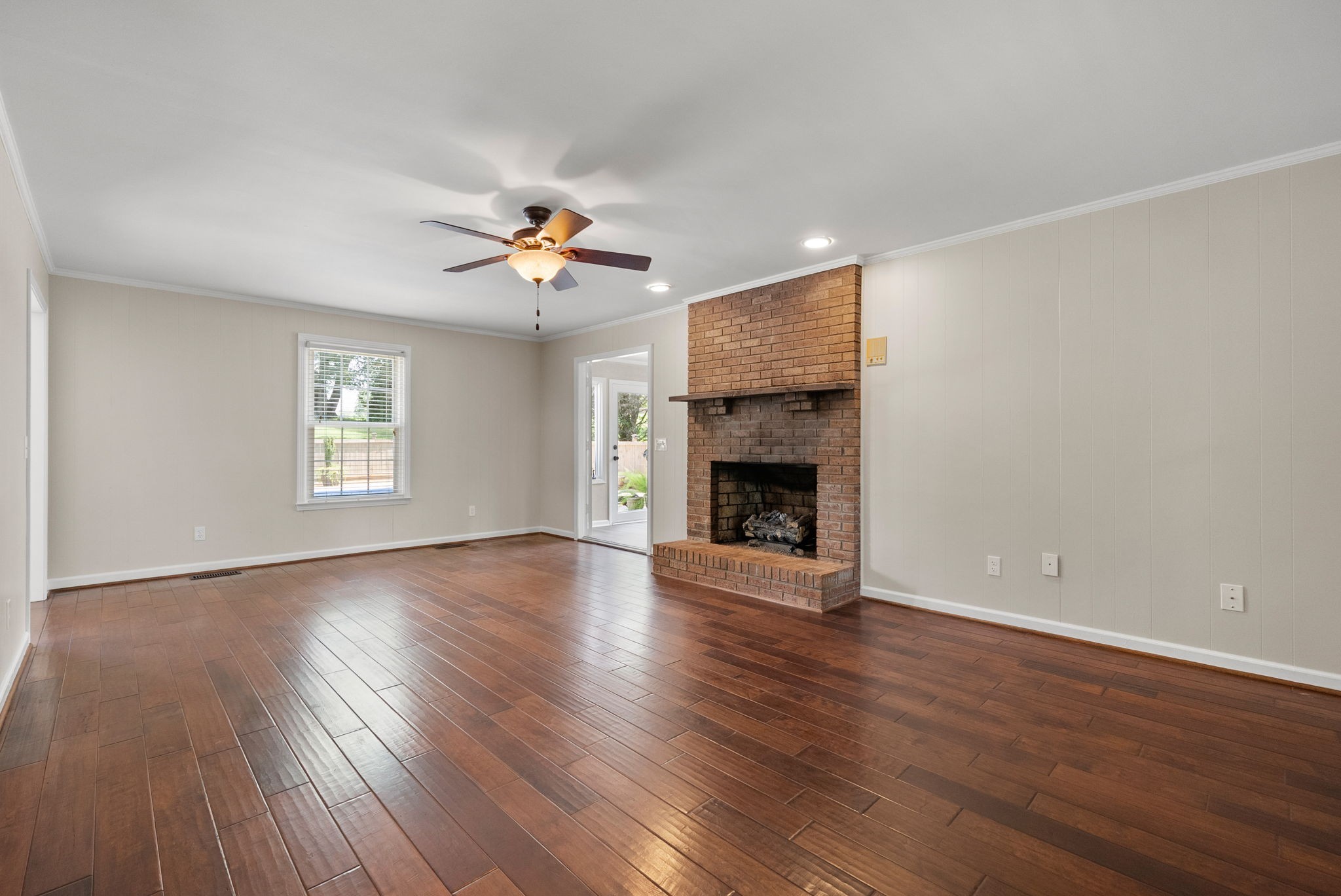 2839 Scenic Dr