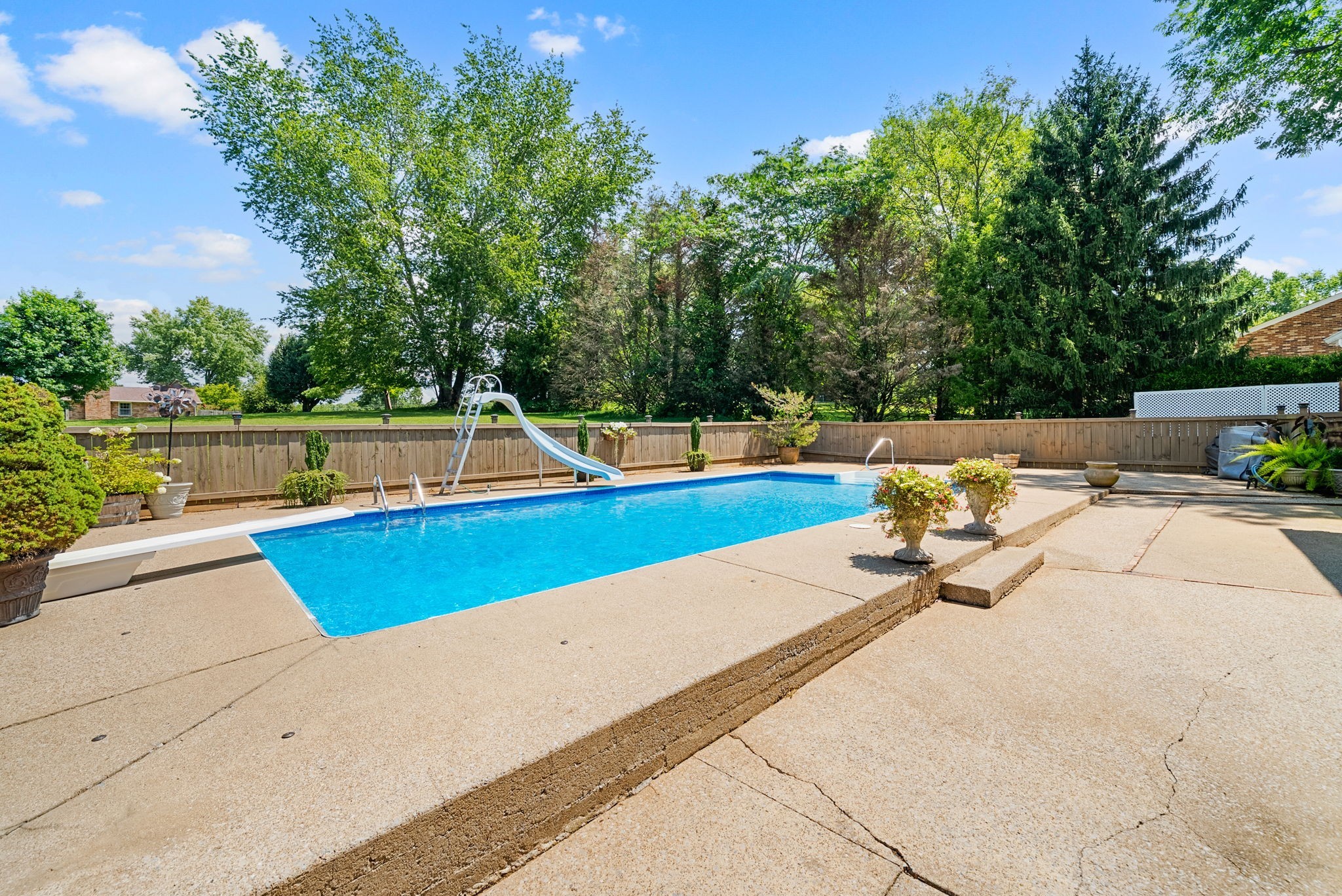 2839 Scenic Dr