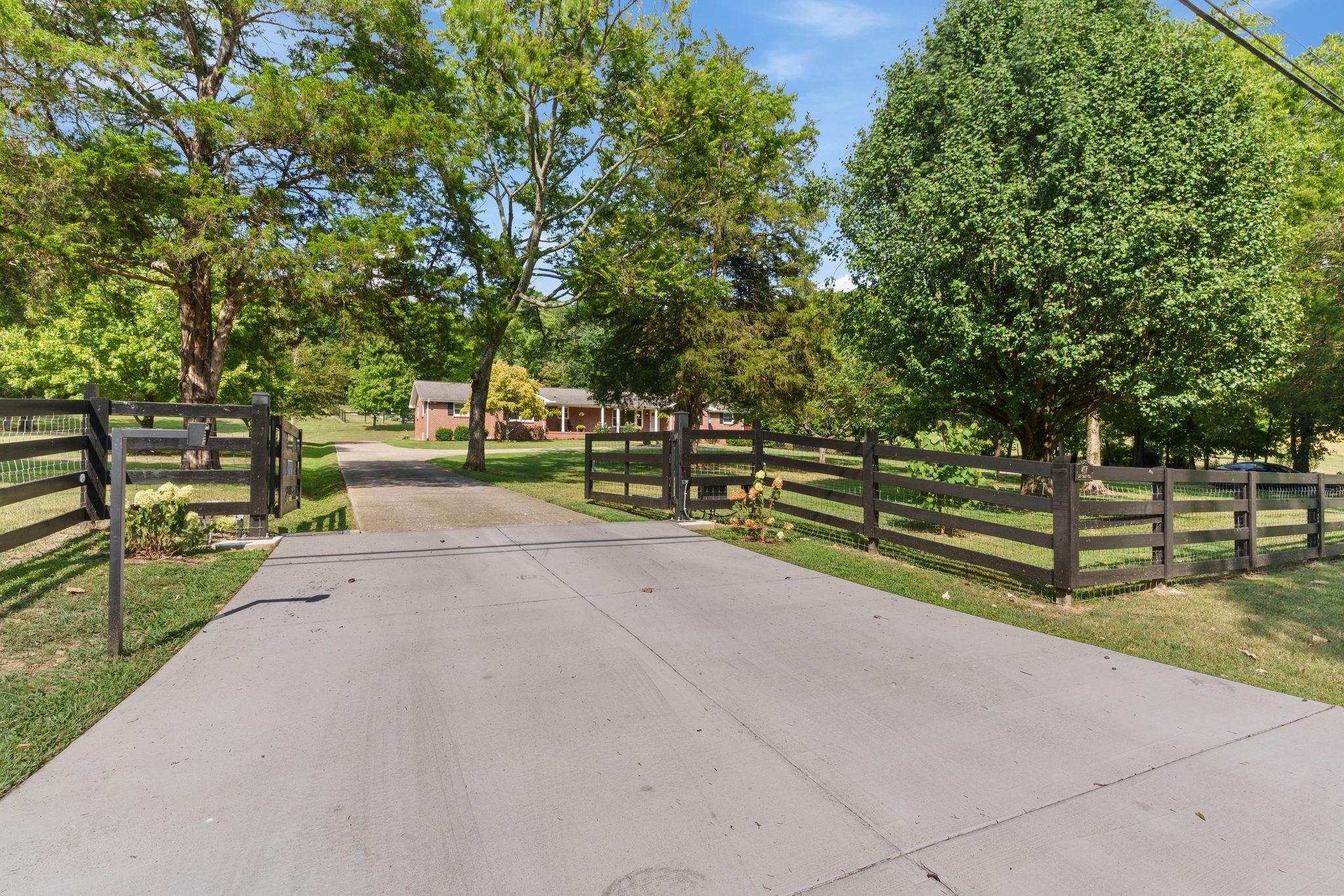 467 Dry Creek Rd