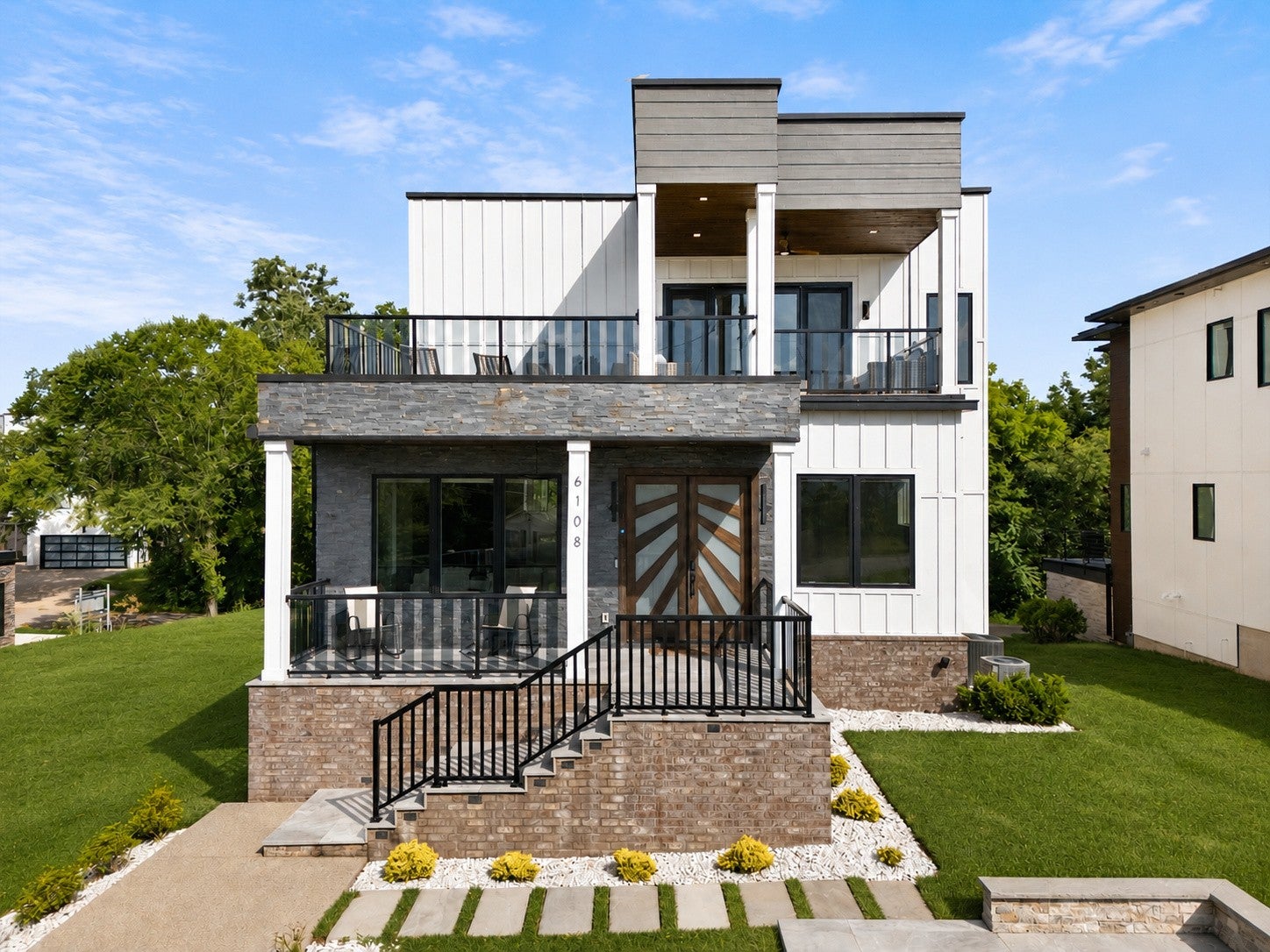 4-bed listing at 6108 Hill Cir, Nashville