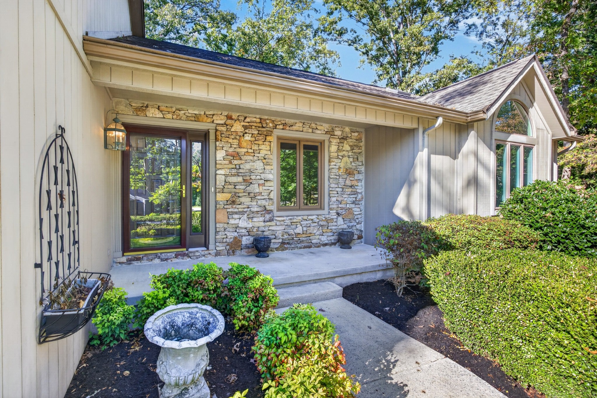 40 Kingsboro Ln