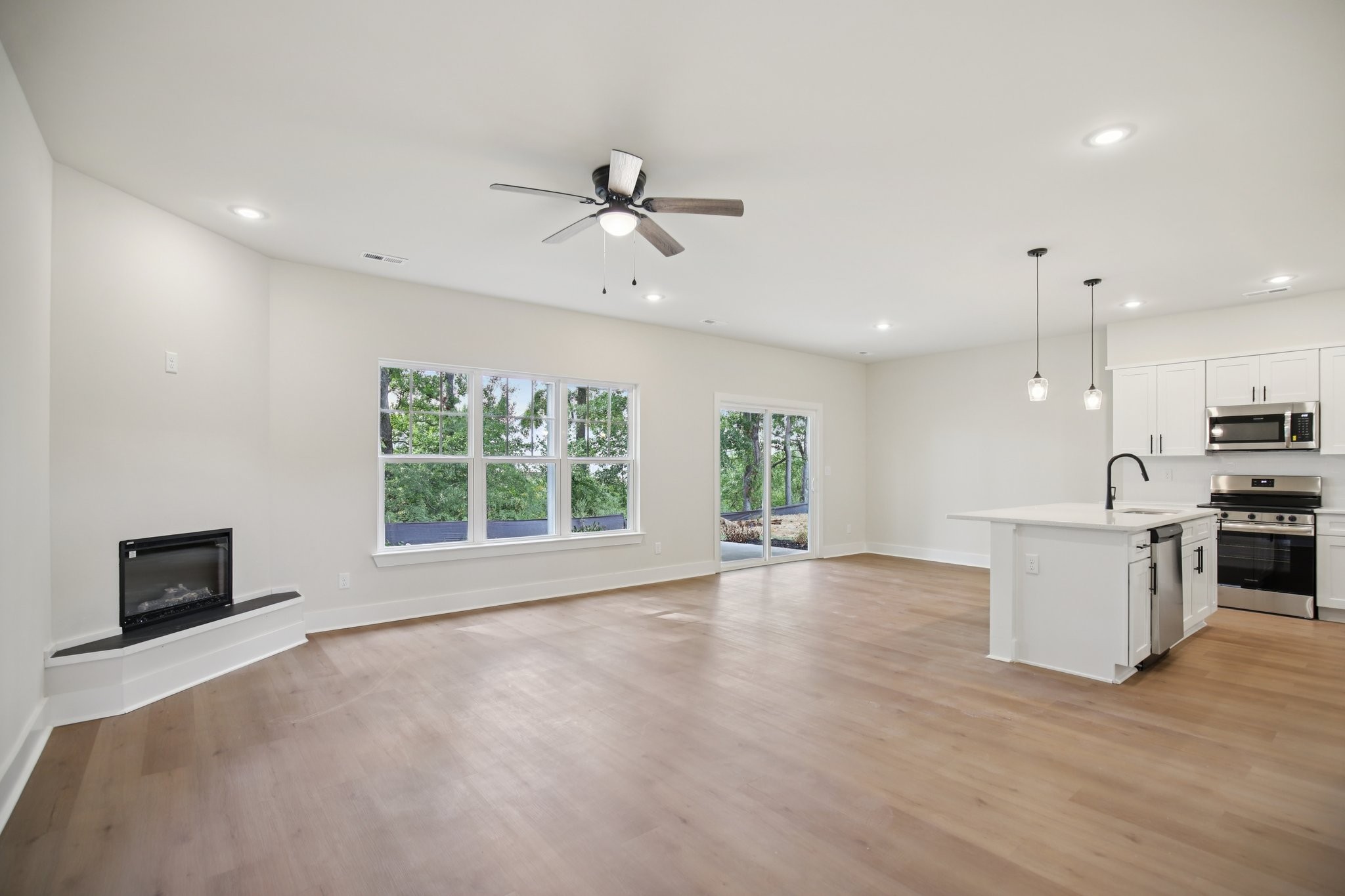 1036 Stagecoach Dr