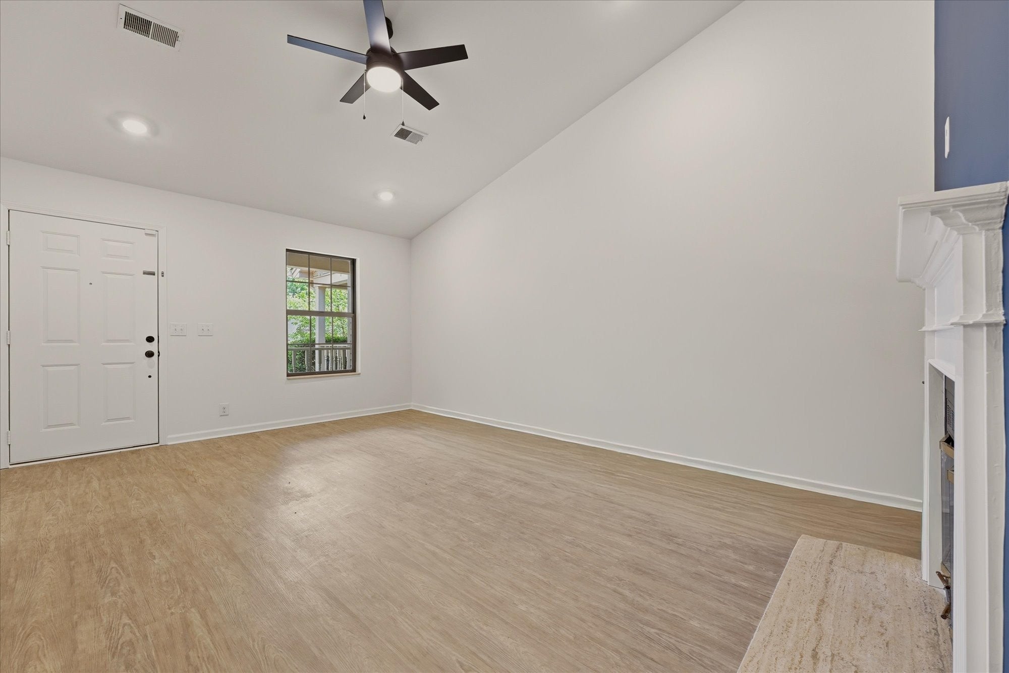 534 Upsall Dr