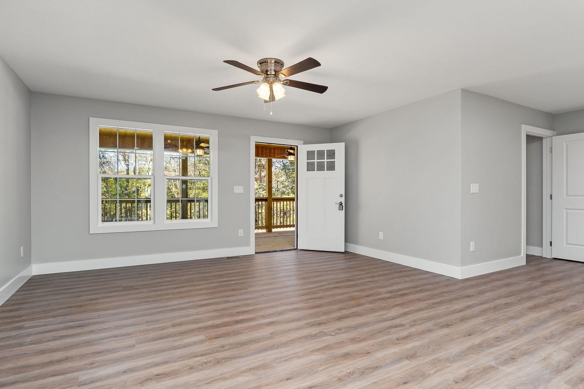 1053 Benton Tidwell Rd