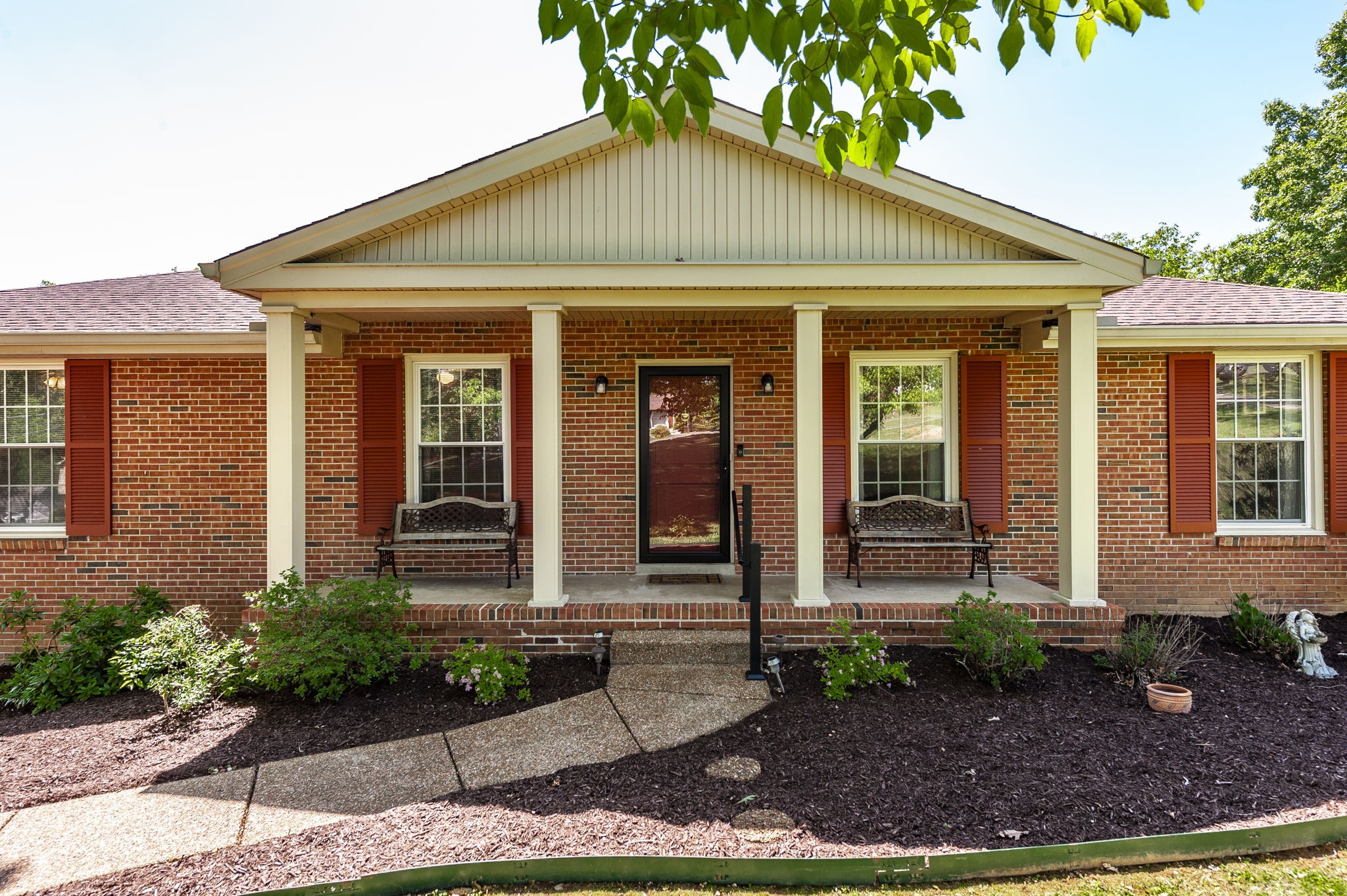 131 Honeysuckle Dr