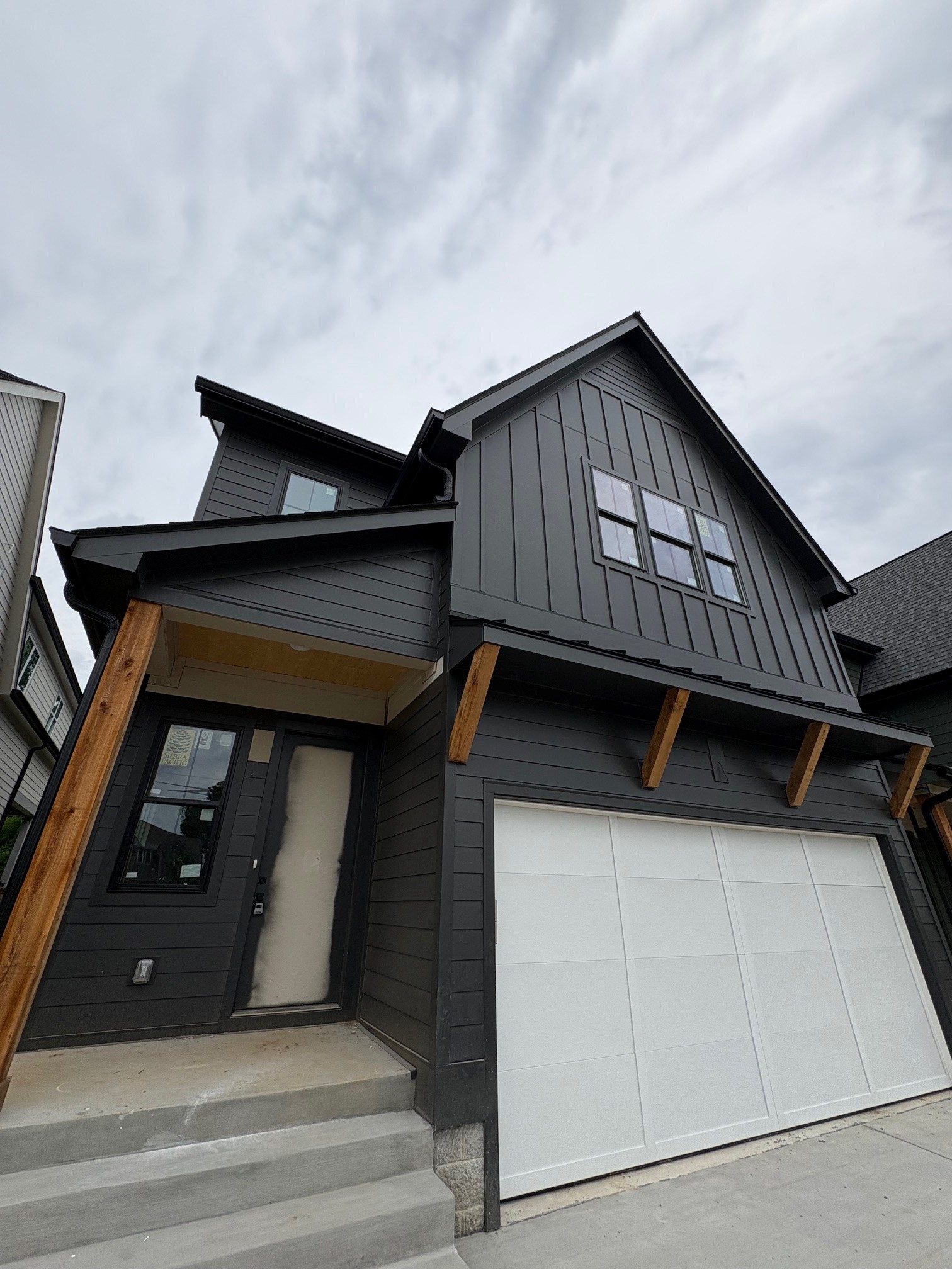 2429A Chapman Dr