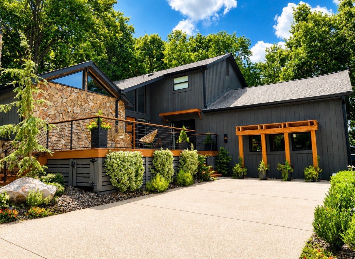 1003 Perkins Ln
