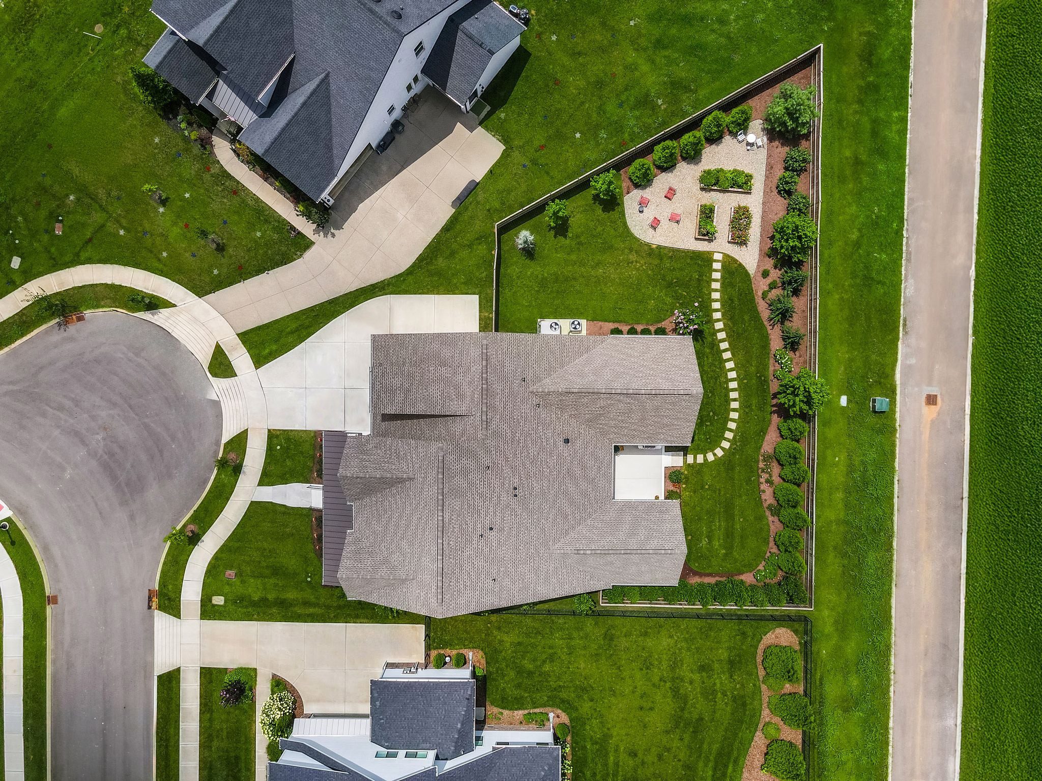 2123 Burgin Dr