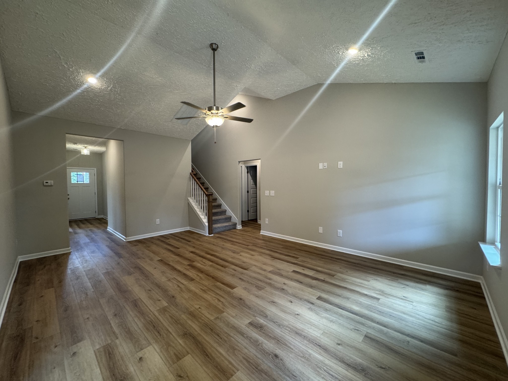 69 Laurel View St