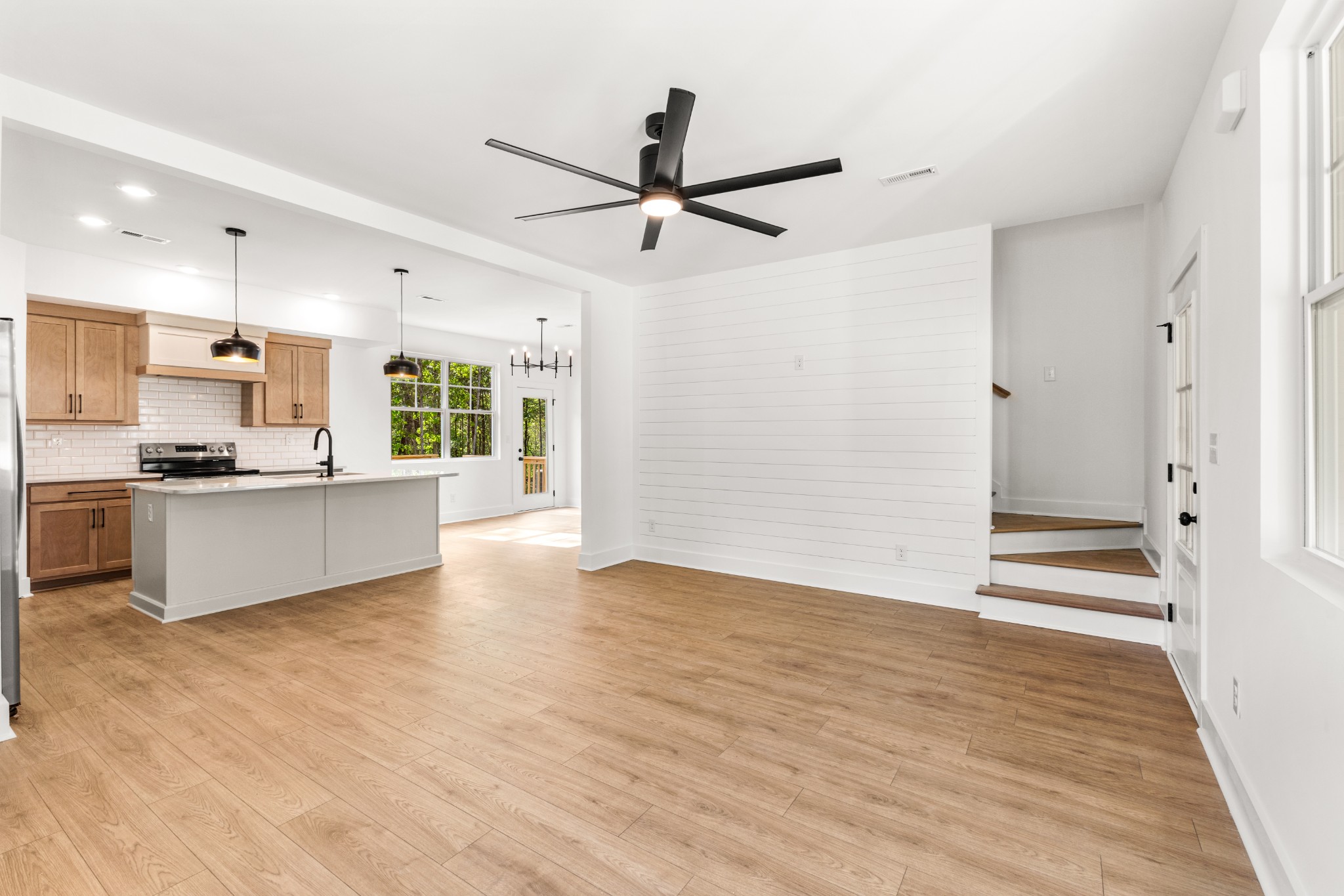 1013 Walnut Grove Rd