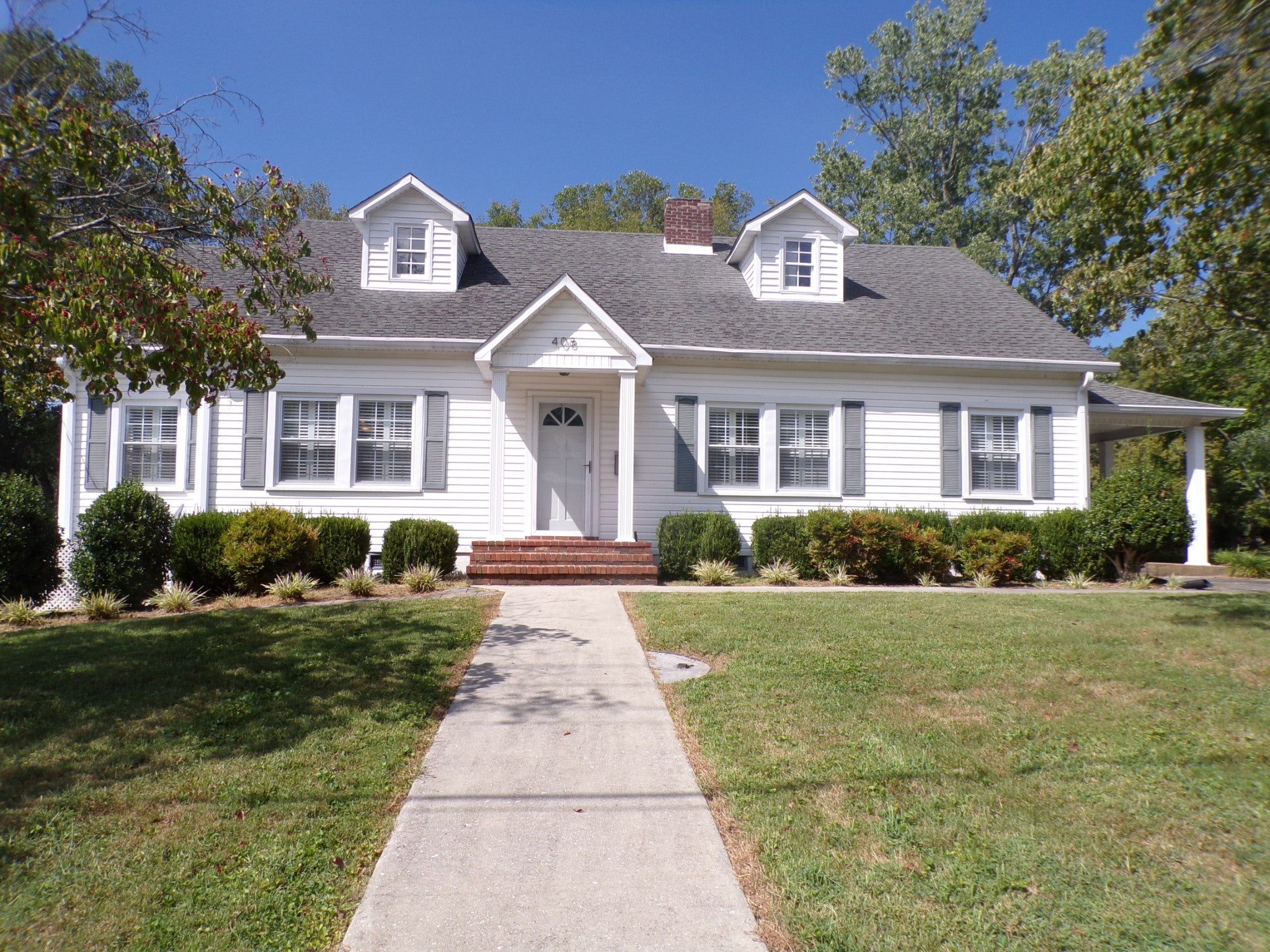 408 W Main St
