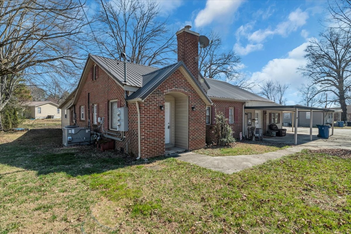 1015 Hills Chapel Rd