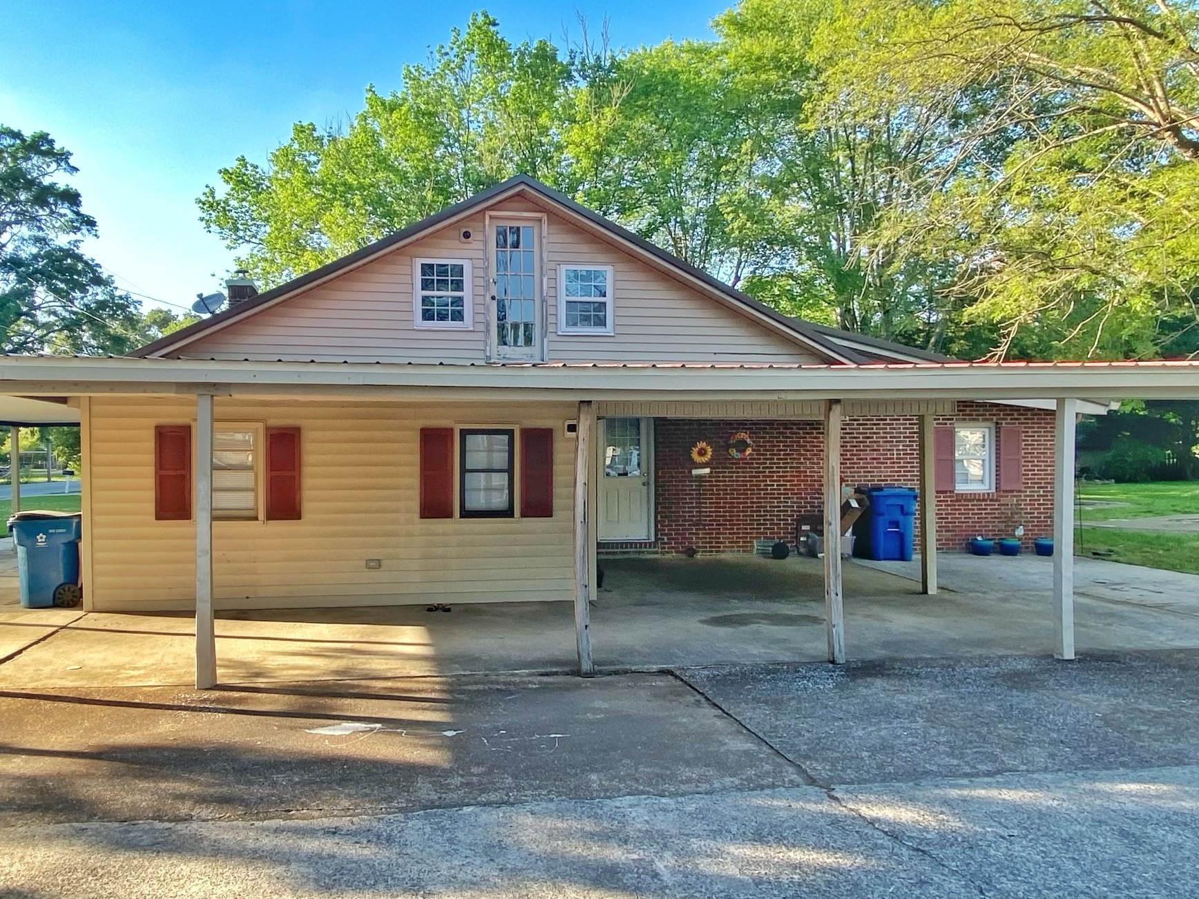 1015 Hills Chapel Rd