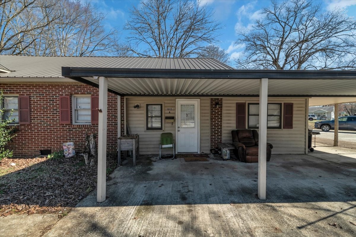 1015 Hills Chapel Rd